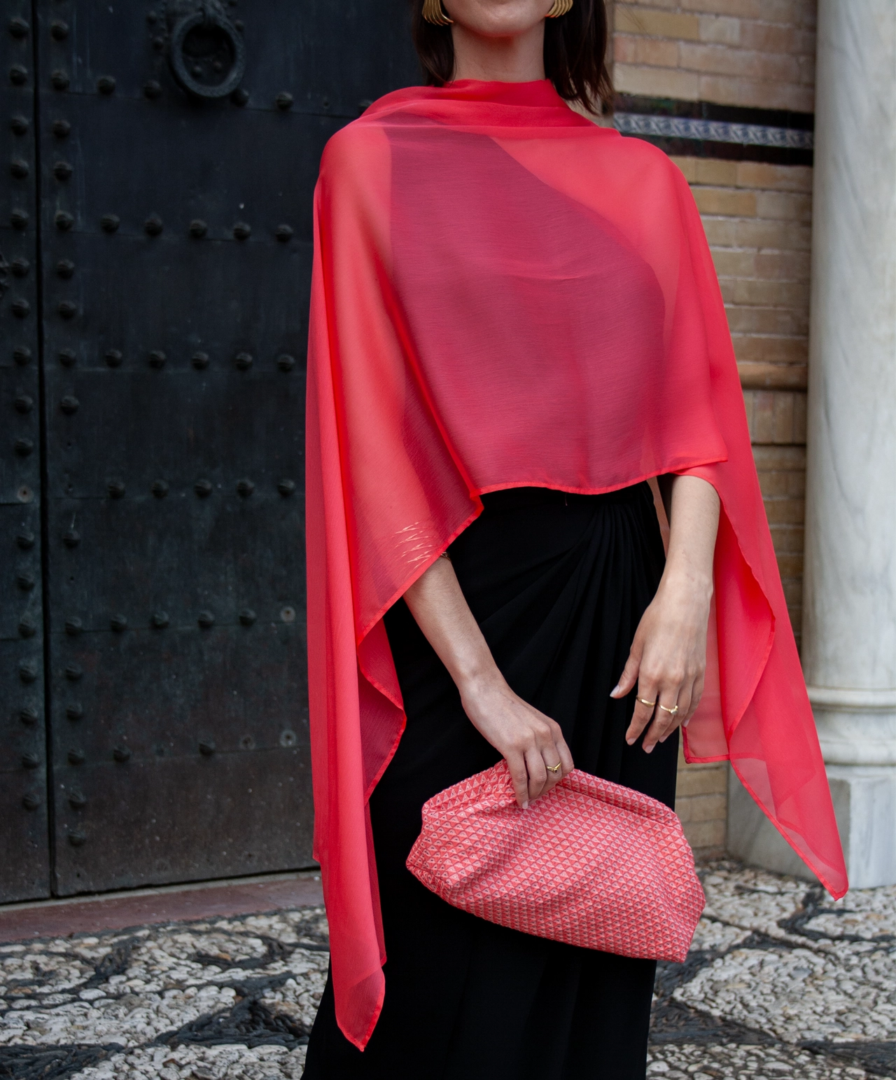 Capa coral para bodas y eventos